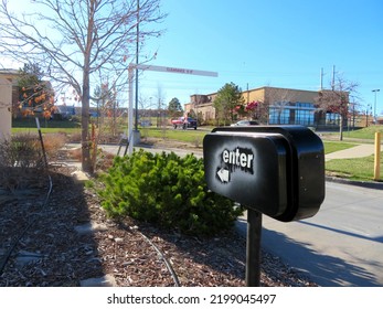 Abandoned Long John Silvers KFC Combo Restaurant - Drive Thru Entry (Aurora, Colorado, USA) - 04\25\2021