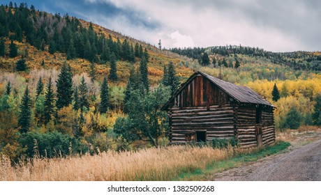 Imagenes Fotos De Stock Y Vectores Sobre Colorado Log Cabins