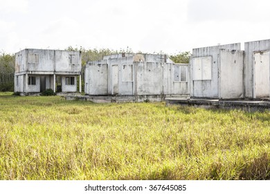  Abandoned New Building Site,Risk Concept For Home Buyer