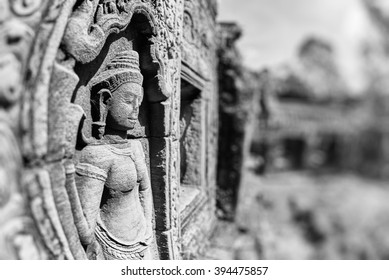 Abandoned temple photo, Angkor Wat, Cambodia