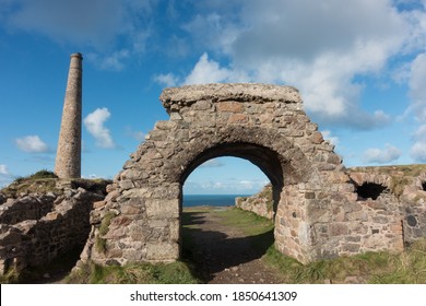 Abandoned Tin mine chimney stack and ruins at Botallack,Cornwall