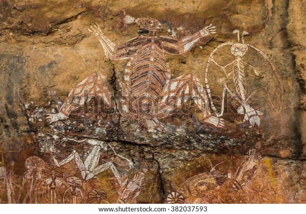 Aboriginal rock\
art paintings in Kakadu\
Australia