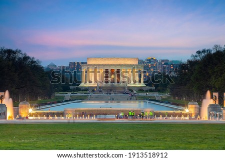 Abraham Lincoln Memorial  in  Washington DC, United States at night