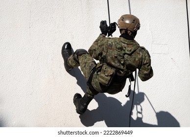 Abseiling soldier（Japan ground self defense force） - Powered by Shutterstock