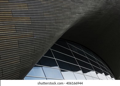 Abstract Architecture Curve