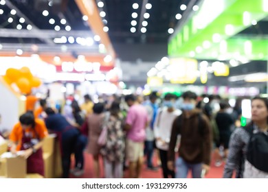 Abstract Blur People In Exhibition Hall Event Trade Show Expo Background. Business Convention Show, Job Fair, Or Stock Market.