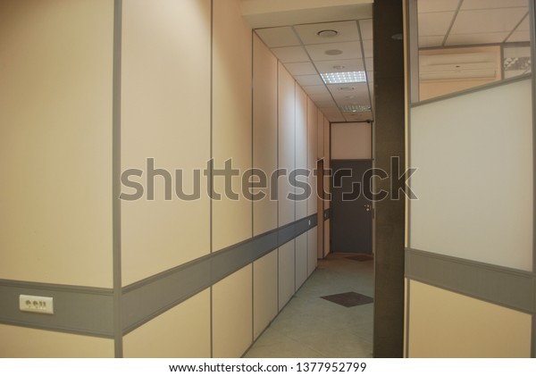 
Abstract
modern office for rent. 
Public office space. Corridor. Hall.

Office wall dividers. 
Office for the
bank