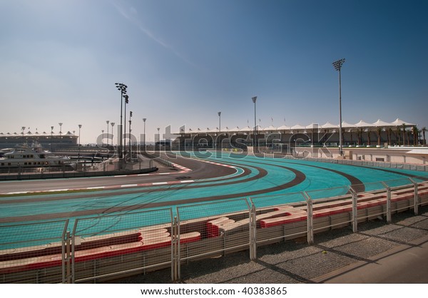 abu dhabi race track experience