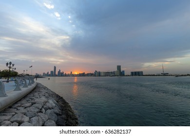 Abu Dhabi Skyline Sunrise Stock Photo 636282137 | Shutterstock