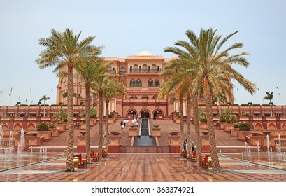 681 Emirates palace gate Images, Stock Photos & Vectors | Shutterstock