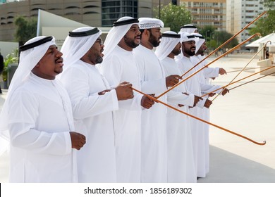 190 Emirati men dancing Images, Stock Photos & Vectors | Shutterstock