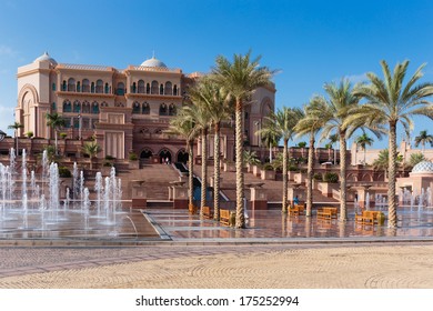 405 Abu dhabi government building Images, Stock Photos & Vectors ...