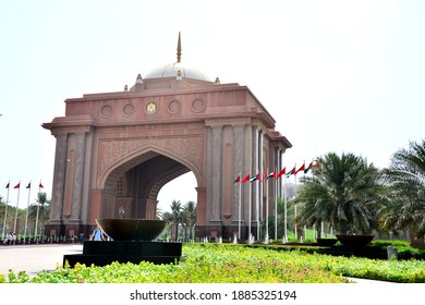 681 Emirates palace gate Images, Stock Photos & Vectors | Shutterstock