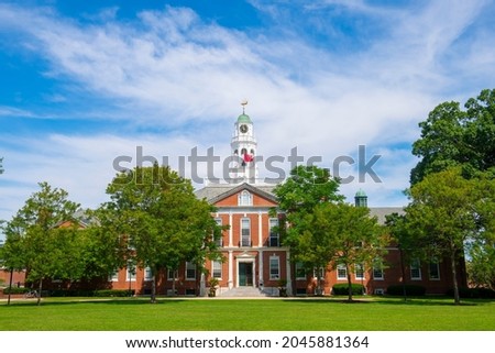 Academy Building of Phillips Exeter Academy in historic town center of Exeter, New Hampshire NH, USA. This building is the main building of the campus. 