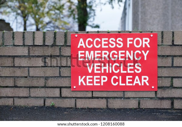 Access for\
emergency ambulance vehicles only sign\
