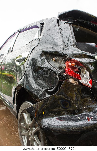 Accident Car Crash, Car crash Often easily
happen If the
negligence
