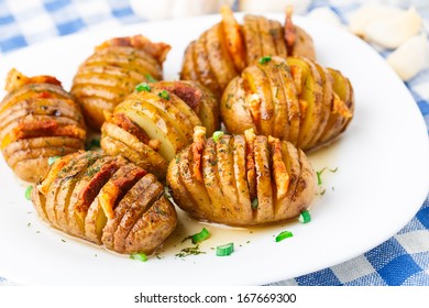 Accordion Baked Potatoes With Bacon