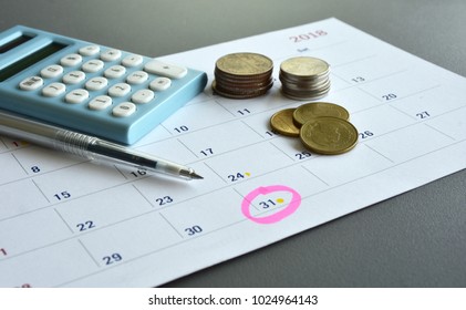 Accountant Verify And Review Monthly Saving And Payment Of Expense To Vendor Or Supplier For Financial Business, Loan, Bookkeeping, Due Date, Money, Accountancy Concept.