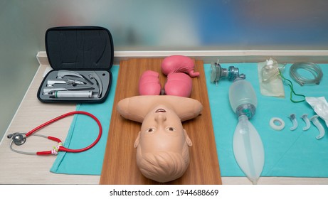ACLS (Advanced Cardiac Life Support) Classroom Shows Equipment Used To Train Healthcare Workers To Rescue People In Cardiac Or Respiratory Arrest 