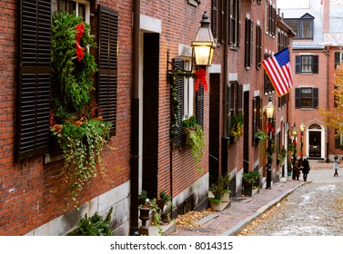 Acorn Street, Old Boston Charm In Beacon Hill