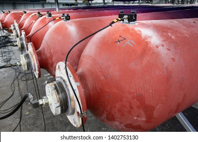 Acoustic Emission Test of long tubes used for transport high pressure gas, methane or hydrogen. Sensors were placed at tube end then pressurized the tube and monitor of acoustic emission from defect. - Shutterstock ID 1402753130