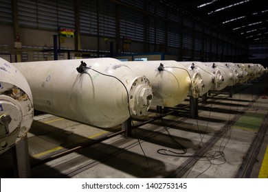 Acoustic Emission Test of long tubes used for transport high pressure gas, methane or hydrogen. Sensors were placed at tube end then pressurized the tube and monitor of acoustic emission from defect. - Shutterstock ID 1402753145