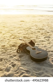 Acoustic Guitar Sandy Beach Stock Photo 490623988 | Shutterstock