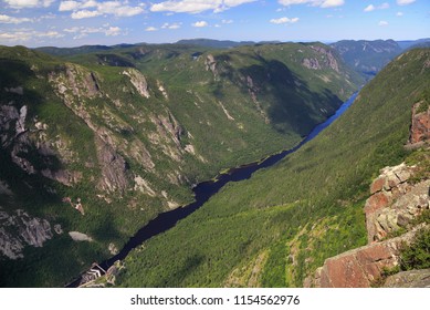 Acropoles Des Draveures, Hautes-Gorges-de-la-Rivière-Malbaie National Park