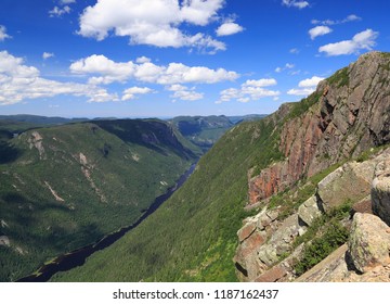 Acropoles Des Draveures, Hautes-Gorges-de-la-Rivière-Malbaie National Park