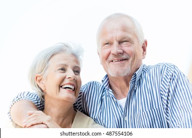  Active and happy senior couple 