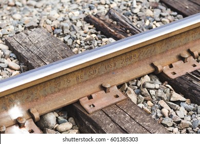 Active Train Tracks Near Me Active Railroad Track Details Closeup Rail Foto Stok 601385303 Shutterstock