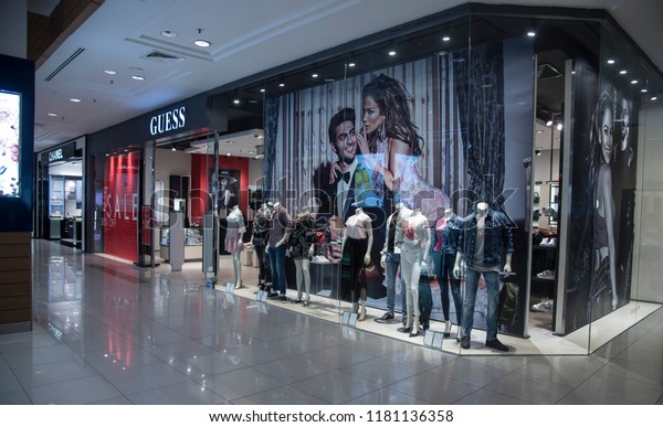 Underlegen jernbane udtryk Activity Inside Gurney Plaza Shopping Centre Stock Photo (Edit Now)  1181136358