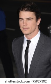 Actor Josh Hartnett Los Angeles Premiere Stock Photo 95927302 ...