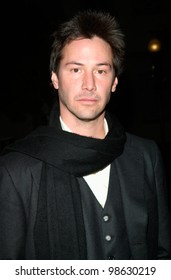 Actor KEANU REEVES At The Los Angeles Premiere Of His New Movie The Gift. 18DEC2000.   Paul Smith / Featureflash