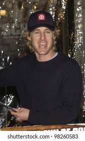 Actor OWEN WILSON At The World Premiere, In Hollywood, Of Old School. 13FEB2003.   Paul Smith / Featureflash