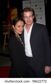 Actor SIMON BAKER & Wife REBECCA At The Los Angeles Premiere Of The Gift. 18DEC2000.   Paul Smith / Featureflash