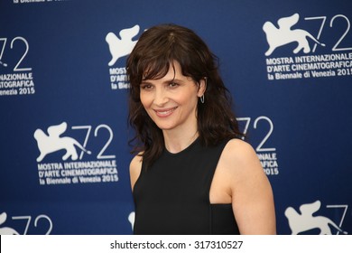 Actress Juliette Binoche attends a photocall for 'The Wait' during the 72nd Venice Film Festival at Palazzo del Casino on September 5, 2015 in Venice, Italy.