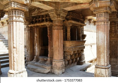 Adalaj Stepwell Was Built In 1498 In The Memory Of Rana Veer Singh (the Vaghela Dynasty Of Dandai Des), By His Wife Queen Rudadevi. It Is Located In Adalaj Village Of Gujarat, India