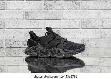 adidas black non slip shoes