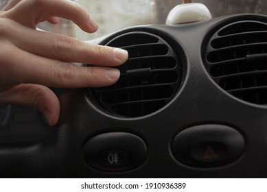 Adjusting The Direction Of The Air Flow In The Car In The Cold Season