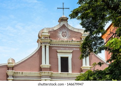 Admaiorem Dei Gloriam, Luanda, Angola