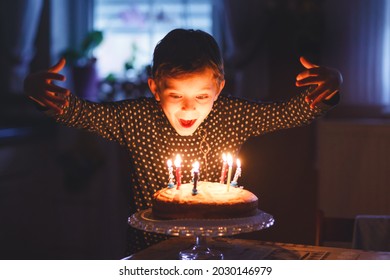 Gateau D Anniversaire Images Stock Photos Vectors Shutterstock