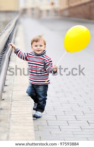 Similar – Foto Bild gelbe Ballons 1 Mensch