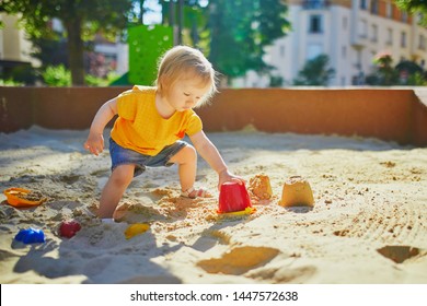 childs sand pit