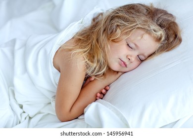 Adorable Little Girl Sleep Bed Stock Photo 145956941 | Shutterstock