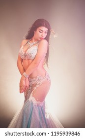 San Blas Indian Lady Nude - Indian Girl Smoking Stock Photos, Images & Photography ...