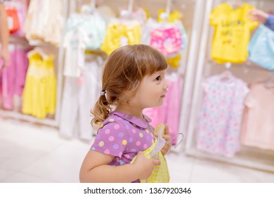 Adorable Smiling Little Girl Clothes Store Stock Photo 1367920346 ...