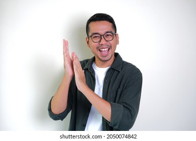 Adult Asian Man Clapping With Happy Expression To Give Appreciation