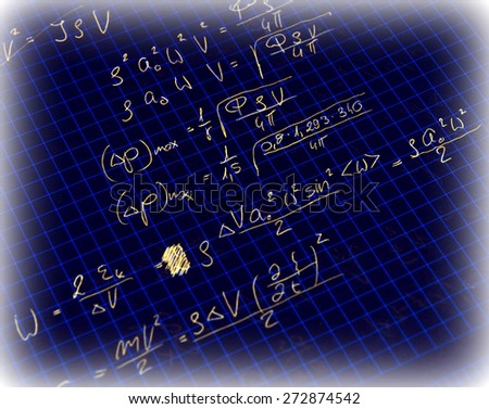 Advanced physics and maths notes (handwriting)