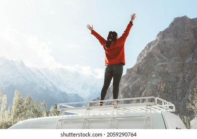 Adventure Desktop Wallpaper Background, Woman Standing On A Van, White Tone